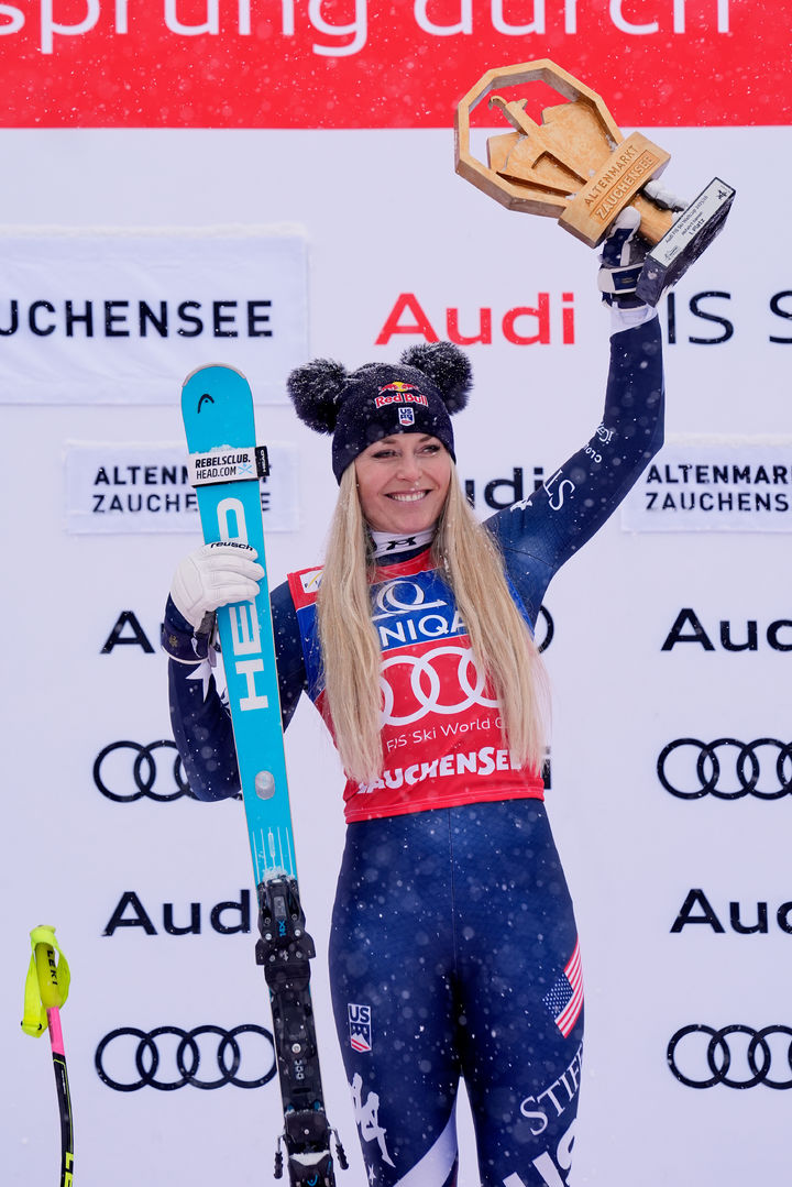 [차우헨제=AP/뉴시스] 2025~2026 FIS 월드컵 알파인 여자 활강에서 우승한 린지 본. 2026.01.11.