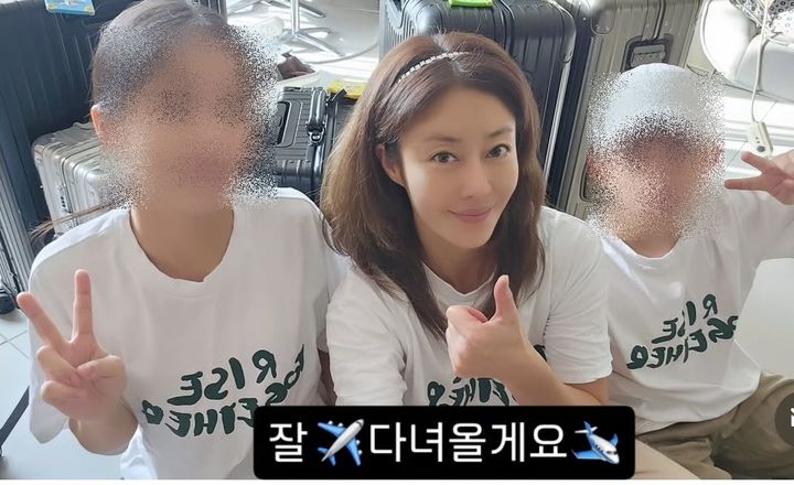 '돌돌싱' 이지현, 두 자녀와 韓 떠났다