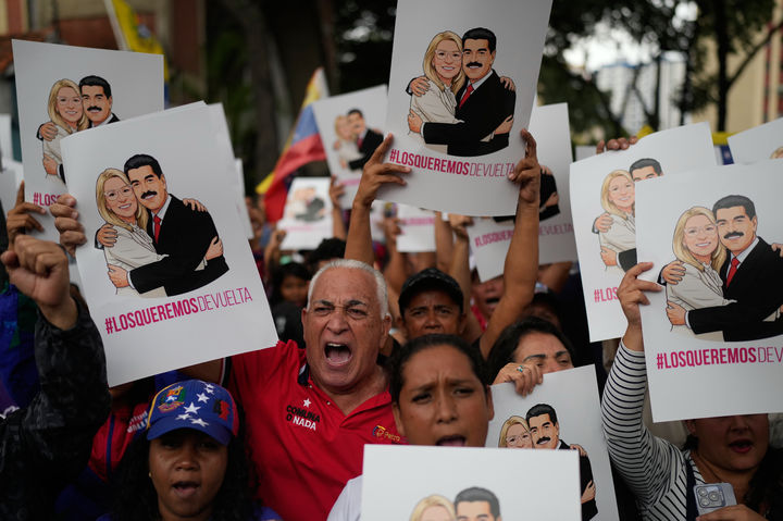베네수엘라 수도에서 마두로대통령 부부 석방 요구 수 천명 시위