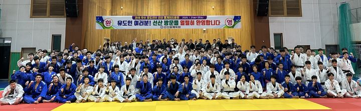 [구미=뉴시스] 전국 엘리트 유도 선수단 동계 훈련. (사진=구미시 제공) 2026.01.11 photo@newsis.com *재판매 및 DB 금지