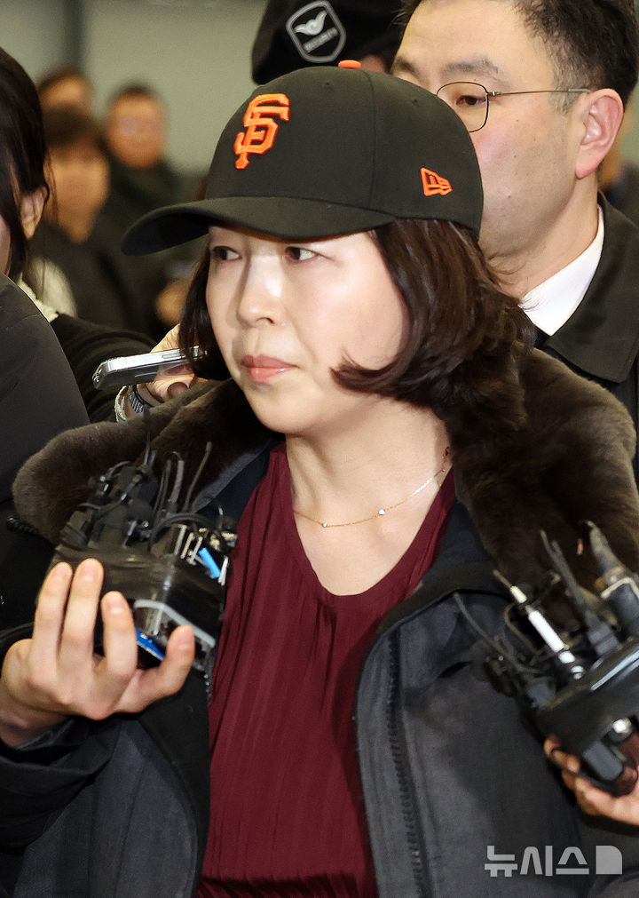 [단독]경찰, '강선우 1억원 의혹' 김경 재소환…15일 출석 유력