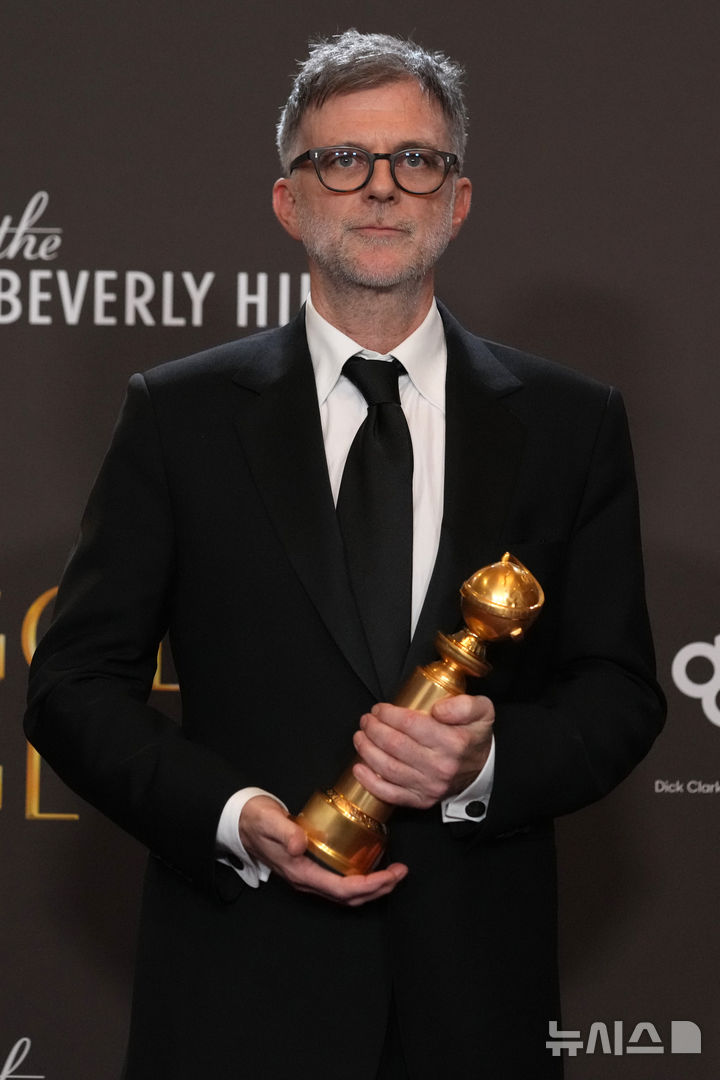 [비벌리힐스=AP/뉴시스] 폴 토머스 앤더슨 감독. 영화 '원 배틀 애프터 어나더'는 이번 골든글로브 시상식에서 작품상 포함 4관왕에 올랐다.