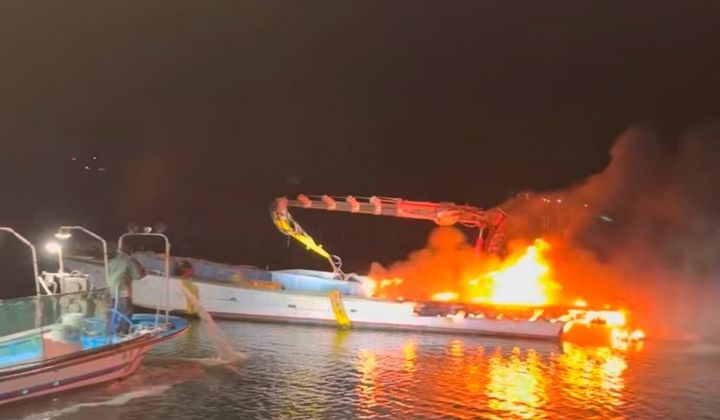 장흥 노력도 해상 계류선박 불…인명피해 없어