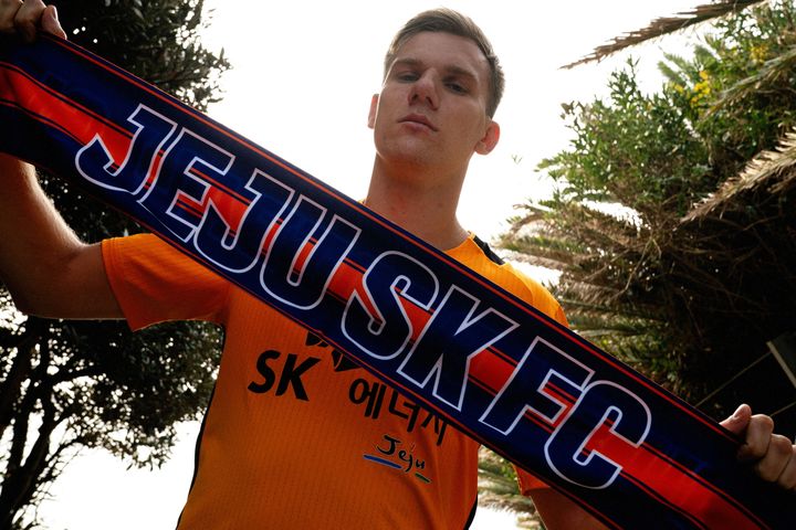 [서울=뉴시스]K리그1 제주, 리투아니아 공격수 기티스 영입. (사진=제주SK 제공)