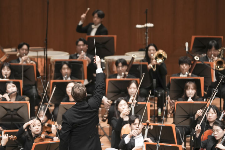 [서울=뉴시스] 지난 11일 서울 서초구 예술의전당 콘서트홀에서 열린 '국립심포니오케스트라 제8대 음악감독 취임연주회-차갑고도 뜨거운' 공연 모습. (사진=국립심포니오케스트라 제공) 2026.01.12. photo@newsis.com *재판매 및 DB 금지