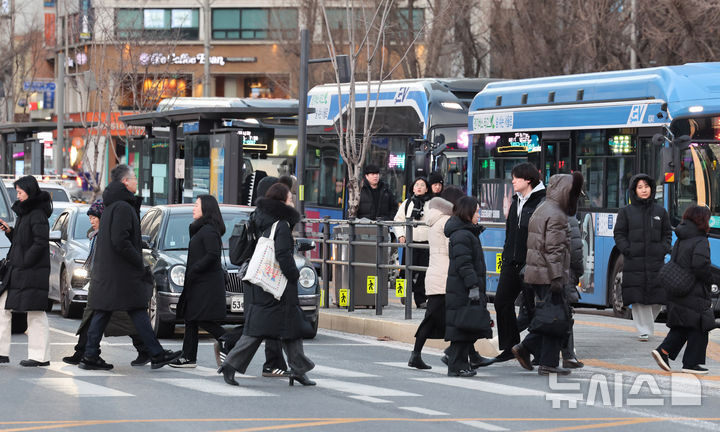 전북 오전까지 비·눈…낮 1~4도 강풍·풍랑 특보
