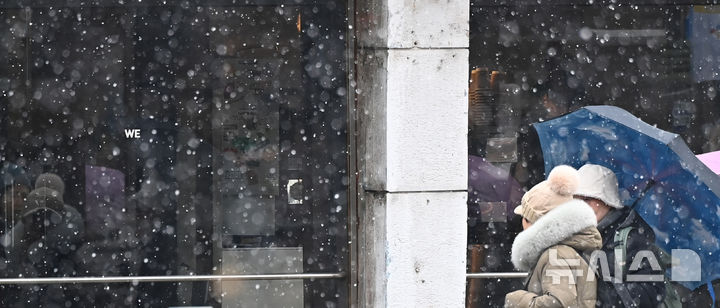 대전·세종·충남 아침 일부 지역 1㎝ 안팎 눈…최저 -7도