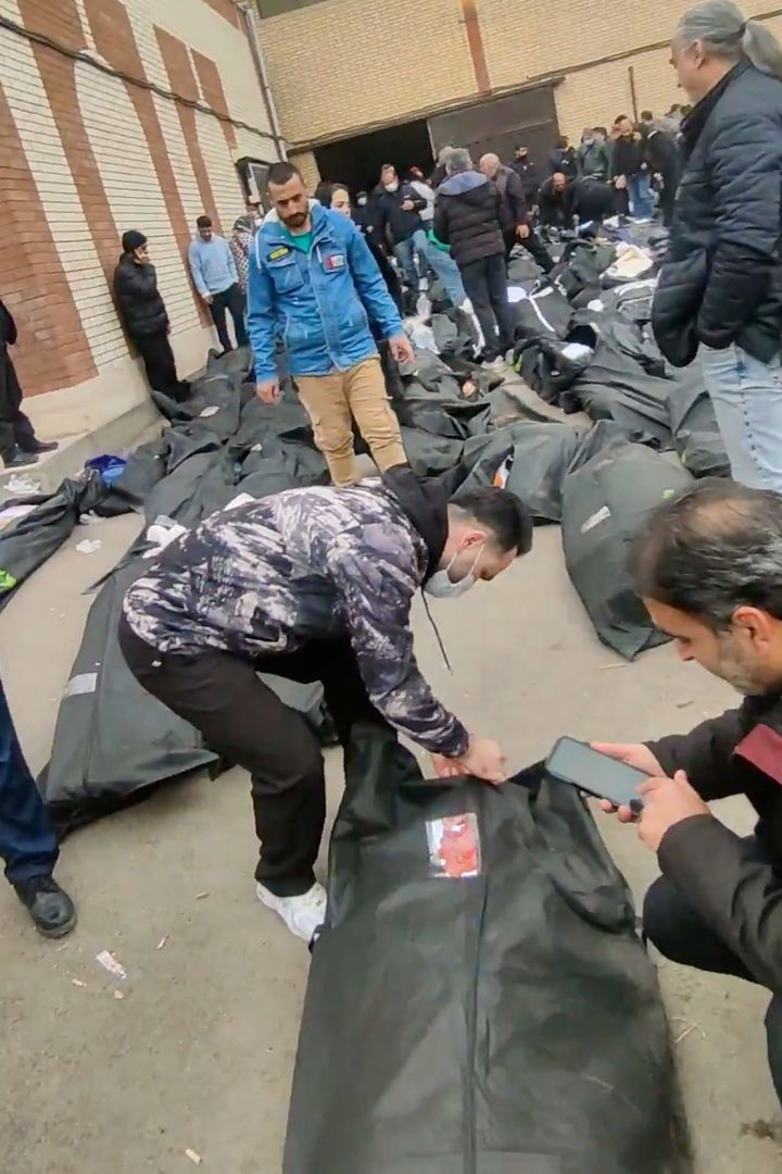 "시위자와 진압대원 포함해 모두 2000명 사망…이란 관리"