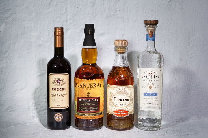 [서울=뉴시스] 종합주류기업 아영FBC가 수입·유통하는 주요 스피릿 4종이 스피릿 매체 '드링크 인터내셔널'(Drinks International)이 발표한 보고서 상위권에 잇따라 이름을 올렸다고 13일 밝혔다. (사진=아영FBC 제공) 2026.01.13. photo@newsis.com *재판매 및 DB 금지