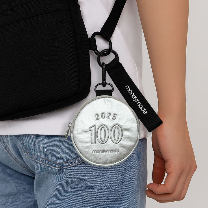 [대전=뉴시스]조폐공사의 100짜리 화폐 굿즈. 2026. 01. 13 photo@newsis.com *재판매 및 DB 금지