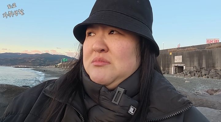 [서울=뉴시스] 지난 12일 유튜브 채널 '이국주'에는 '일본에서 본 2026년 새해 첫 일출 다들 새해 복 많이 받으세요'라는 제목의 영상이 공개됐다. (사진=이국주 유튜브 채널) 2026.01.13. photo@newsis.com *재판매 및 DB 금지