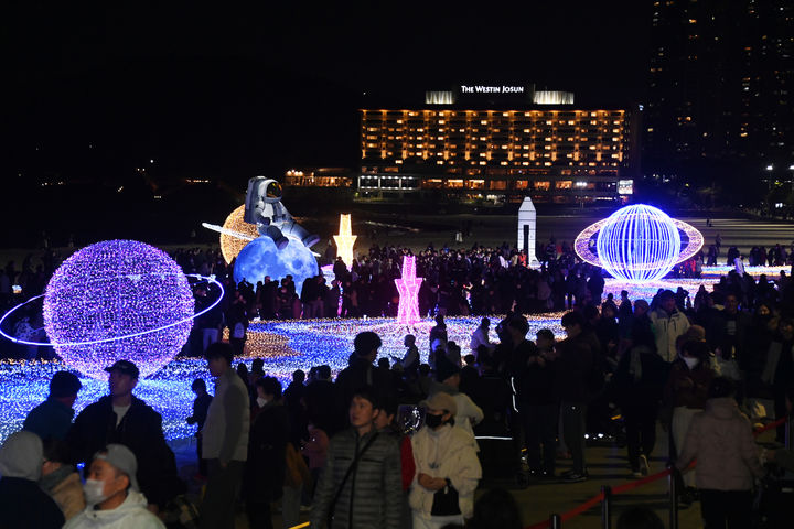 [부산=뉴시스] 해운대빛축제 전경 (사진=해운대구 제공) 2026.01.13. photo@newsis.com *재판매 및 DB 금지