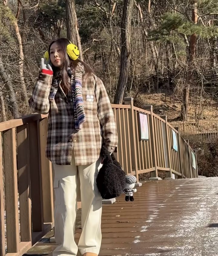 [서울=뉴시스] 배우 황신혜. (사진=황신혜 인스타그램 캡처) 2026.01.13. photo@newsis.com *재판매 및 DB 금지