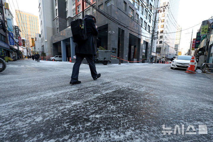 아침 출근길도 강추위…오후부터 전국 흐려져