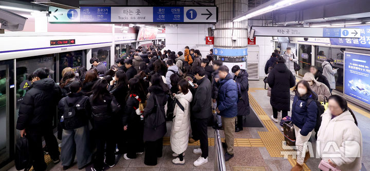 시내버스 파업에 서울시 대체 교통수단 투입…비상대책본부 구성