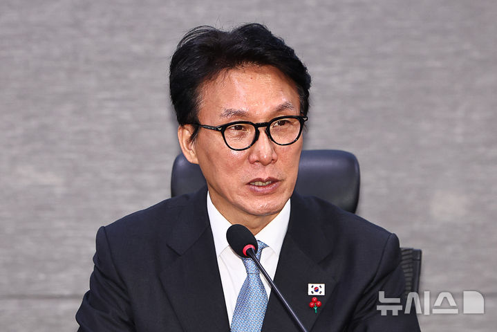 김 총리 "보완수사권, 폐지가 원칙…검찰개혁 본령 살린 최종안 마련"(종합)