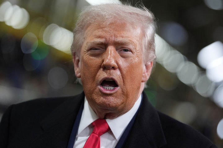 트럼프, 파월 향해 "곧 물러나길 바란다"…거취 압박