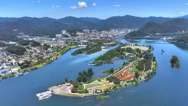 자라섬 전경. (사진=가평군 제공) photo@newsis.com *재판매 및 DB 금지