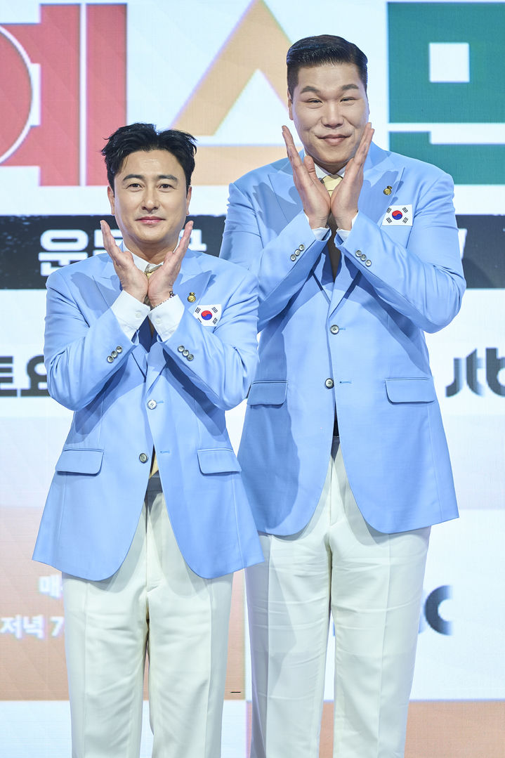 안정환(왼쪽), 서장훈