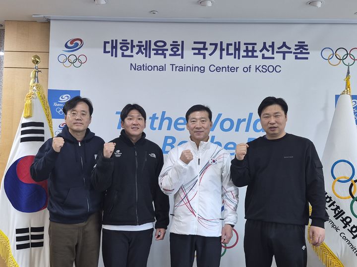 [서울=뉴시스] 14일 진천선수촌에서 열린 학생선수 정책 현안 간담회. (사진=김국영 대한체육회 선수위원장 제공). 2026.01.14. *재판매 및 DB 금지