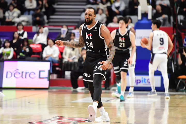 [서울=뉴시스] 프로농구 수원 KT의 데릭 윌리엄스. (사진=KBL 제공) *재판매 및 DB 금지