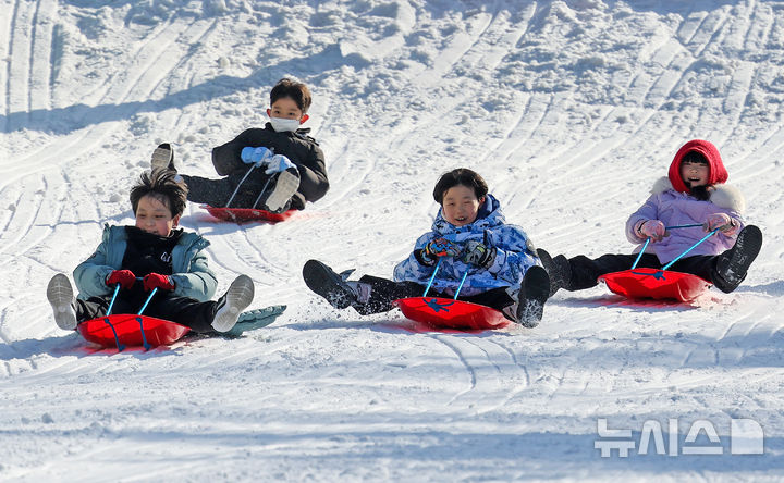 전북 낮 0~2도 '구름'…찬바람에 체감온도 '뚝'