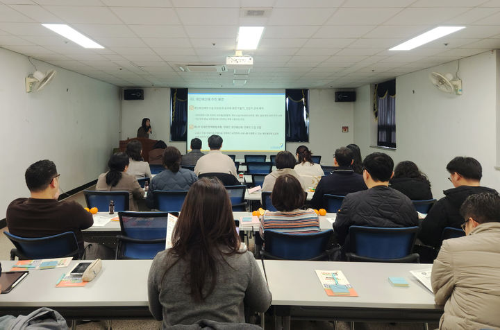 [영암=뉴시스] 전남 영암군 '장애인 개인 예산제 시범사업' 설명회. (사진=영암군 제공) 2026.01.15. photo@newsis.com *재판매 및 DB 금지