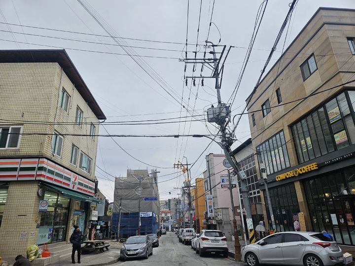 [청주=뉴시스] 충북 청주시 서원구 모충동 서원대학교 후문 먹자골목. (사진=청주시 제공) photo@newsis.com *재판매 및 DB 금지