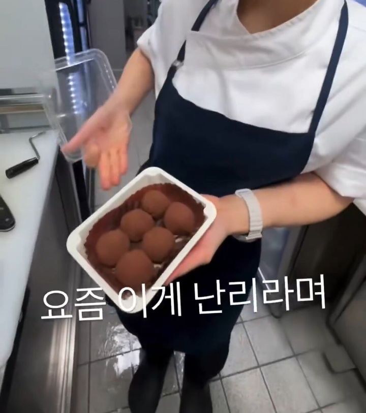 [뉴시스]셰프 손종원이 올린 두쫀쿠 게시물. (사진 = X 캡처)