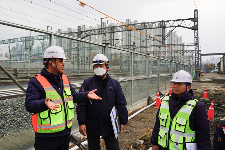 코레일, 경부선 열차 운행선 인접 공사현장 점검