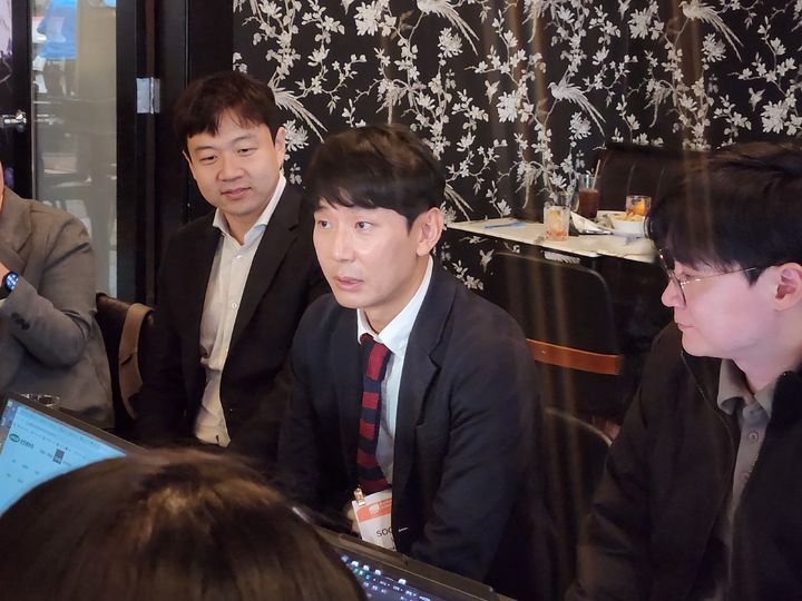 [샌프란시스코=뉴시스] 이승주 기자 = 이수민 삼진제약 연구센터장이 지난 12일(현지 시간) 미국 샌프란시스코에서 기자들과 만나 간담회를 진행했다. 2026.01.16. heyjude@newsis.com *재판매 및 DB 금지