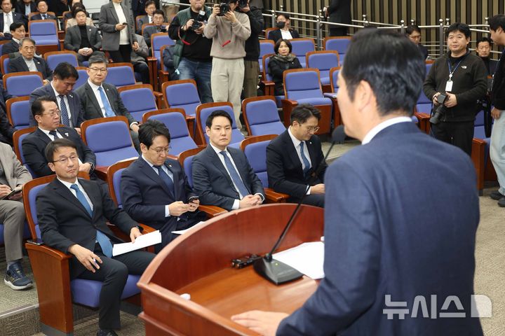 與, 16일 최고위서 '1인1표제' 재추진 일정 점검