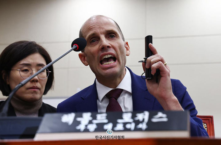 경찰, 로저스 쿠팡 대표 30일 오후 2시 소환…증거인멸 조사