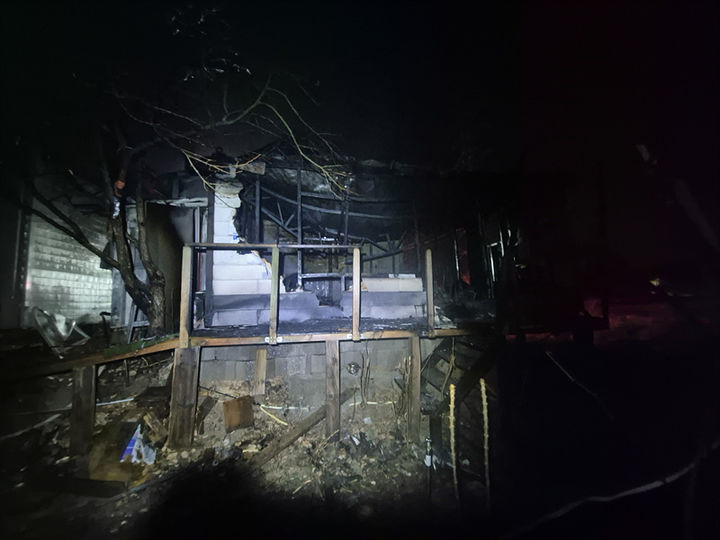 당진 농막서 화재, 창고도 불타…인명 피해 없어