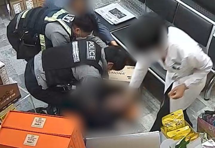 "사람이 쓰러졌어요"…현장 달려가 시민 구한 광주 경찰들