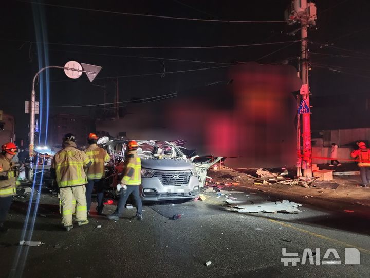 고양서 승합차 폭발사고로 3시간여 정전…추위 속 주민불편