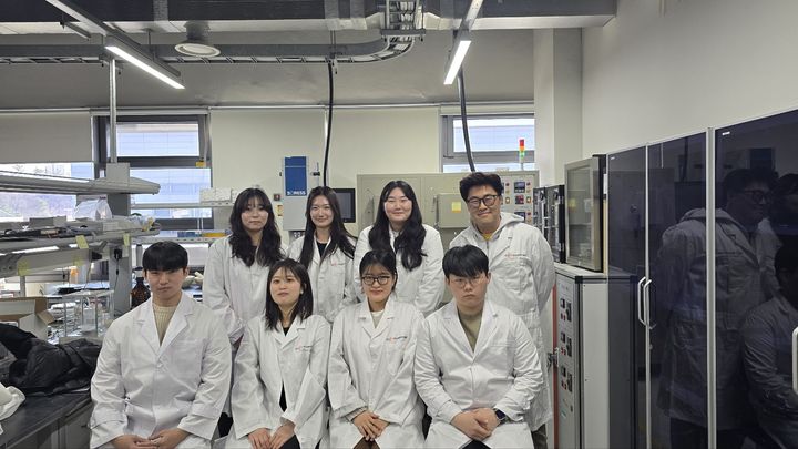 [진주=뉴시스] 한국세라믹기술원 양자반도체연구단 최문희 박사 연구팀.(사진=한국세라믹기술원 제공).2026.01.16.photo@newsis.com *재판매 및 DB 금지