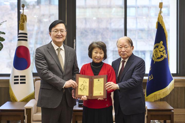 서울대 67학번 동문 부부, 모교에 10억원 기부