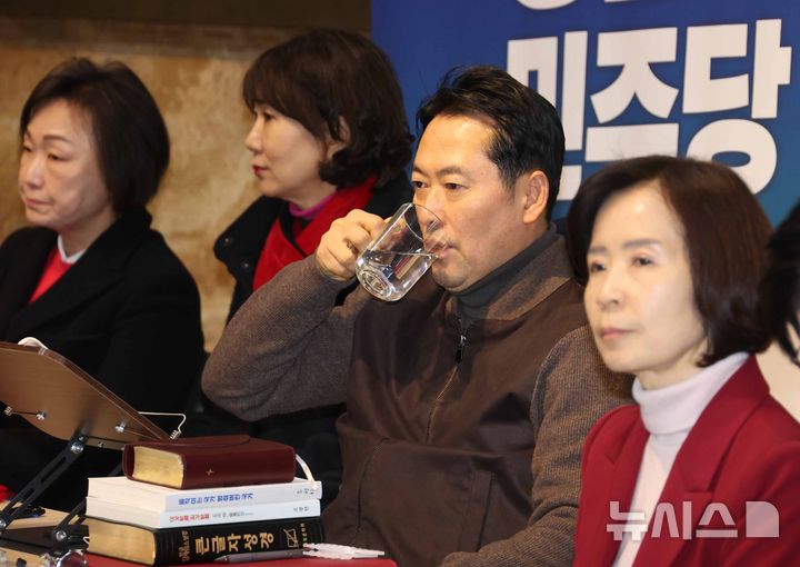 장동혁, '공천 뇌물·통일교 특검' 촉구 단식 이틀차…"끝까지 싸우겠다"(종합)