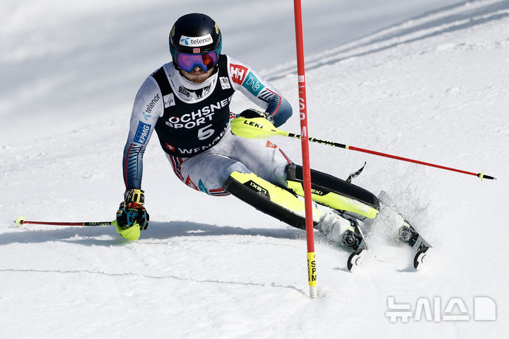 오스트리아서 3차례 눈사태로 스키 타던 8명 사망