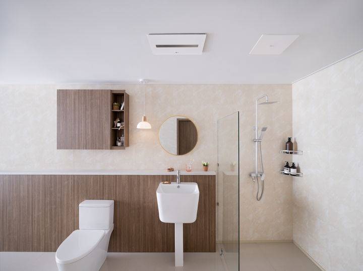 [서울=뉴시스] LG전자가 욕실 온도와 습도, 위생 등을 한번에 관리할 수 있는 신개념 욕실 공기질 관리 시스템 'LG 퓨리케어 바스에어시스템'을 출시한다고 18일 밝혔다. (사진=LG전자 제공) photo@newsis.com *재판매 및 DB 금지