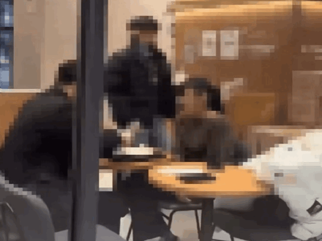 "풀어주니 또 왔다"…카페서 이틀 연속 성추행한 30대 男