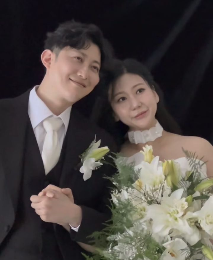 [뉴시스] '나는 SOLO'(나는 솔로) 28기 상철(왼쪽), 정숙(오른쪽). (사진=정숙 인스타그램 캡처) *재판매 및 DB 금지