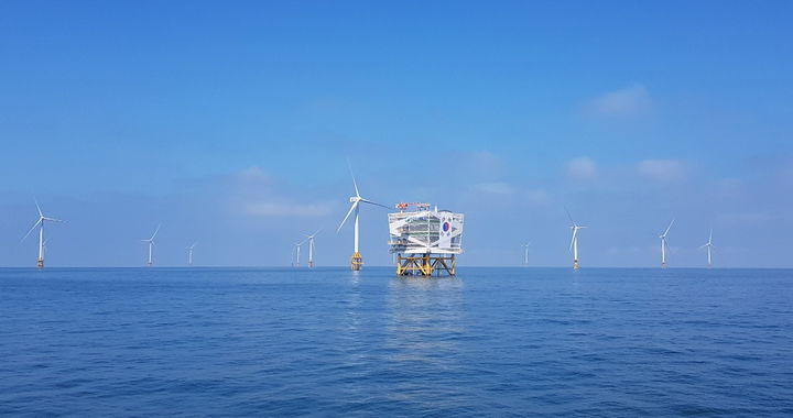 [고창=뉴시스] 고창 앞바다에 설치·운영 중인 서남해해상풍력 실증단지. *재판매 및 DB 금지