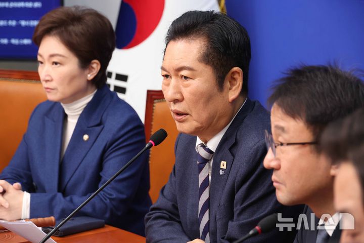 정청래 "국민의힘은 단식할 때가 아니라 석고대죄 할 때" [뉴시스Pic]