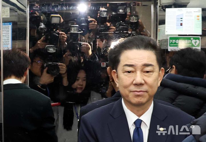 경찰 "김병기 조사 준비되는 대로 출석 요구…엄정 수사"