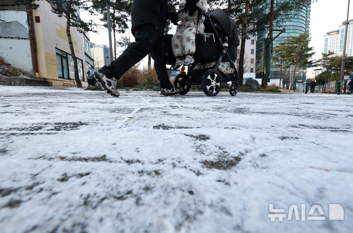 대전·세종·충남, '한파주의보' 속 영하 10도 '꽁꽁'