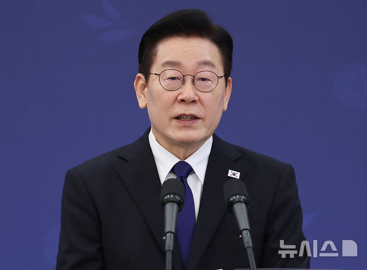 [서울=뉴시스] 최동준 기자 = 이재명 대통령이 19일 청와대에서 조르자 멜로니 이탈리아 총리와 한-이탈리아 공동언론발표를 하고 있다. 2026.01.19. photocdj@newsis.com