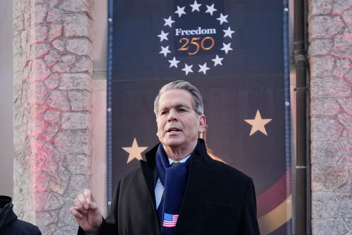 [다보스=AP/뉴시스]스콧 베선트 미국 재무장관은 19일(현지 시간) 차기 미 연방준비제도(Fed·연준) 의장 지명이 "다음 주가 될 것"이라고 밝혔다. 19일(현지 시간) 스위스 다보스에서 열린 세계경제포럼(WEF·다보스포럼)에서 스콧 베선트 미국 재무장관이 발언하고 있다. 2026.01.20.