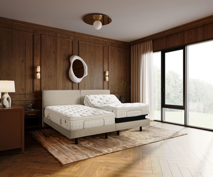 [서울=뉴시스] 마테라소의 신제품인 스마트 모션베드 '르 무브'와 매트리스 '오아시스 세도나'. (사진=신세계까사 제공) 2026.01.20. photo@newsis.com *재판매 및 DB 금지